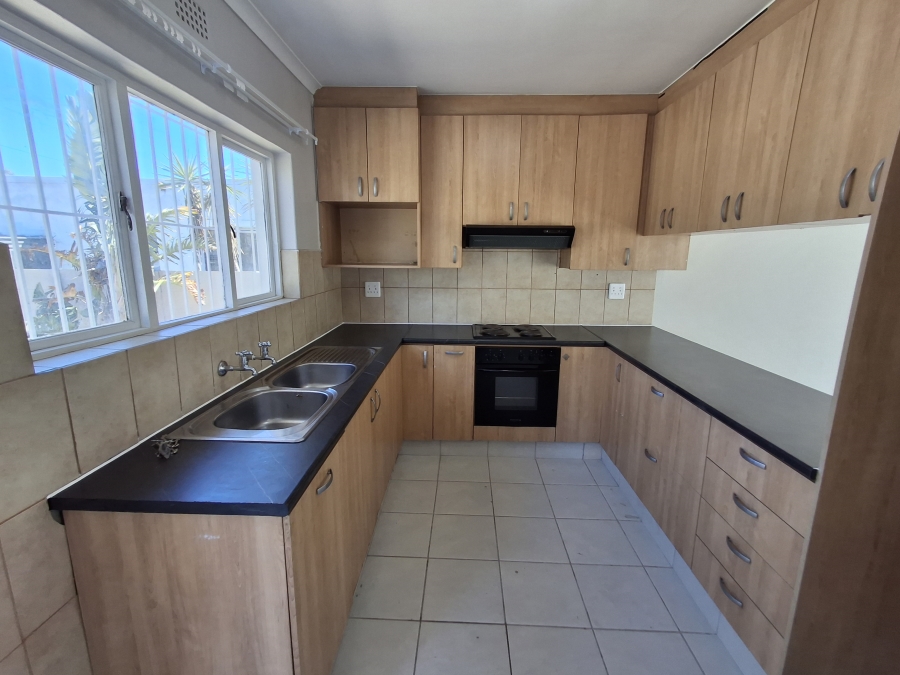 To Let 2 Bedroom Property for Rent in Windsor Park Western Cape